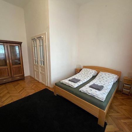 Lyrius Vendégház - Debrecen Exterior foto