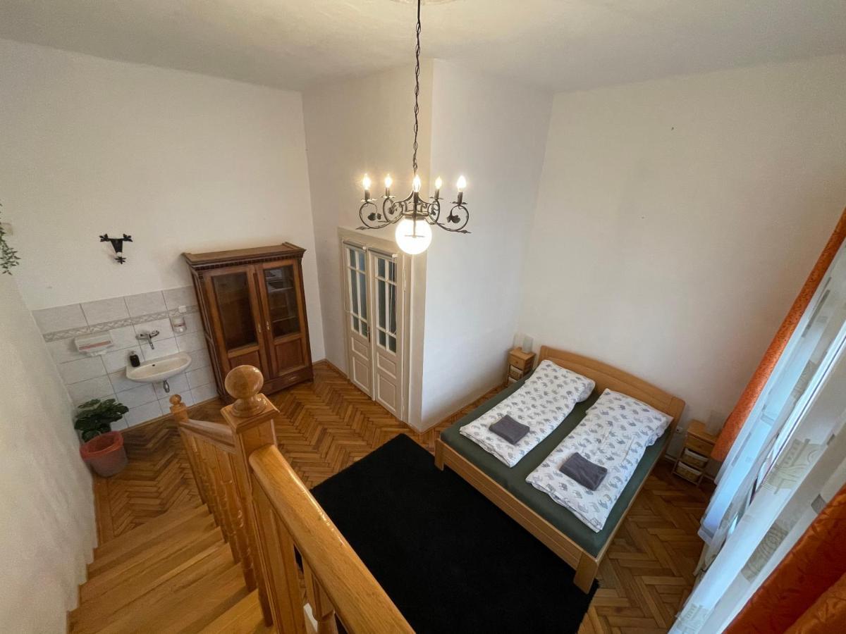 Lyrius Vendégház - Debrecen Exterior foto